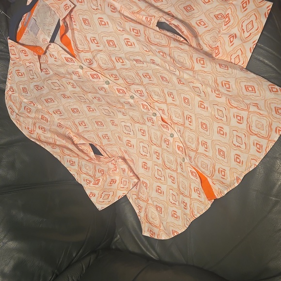Chico's No Iron Orange and White 3/4 Sleeve Buttondown Geometric Shirt - Picture 4 of 6